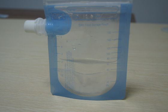 편평한 바닥으로 포장하는 주둥이 주머니를 위로 서 있고 자물쇠를 지퍼로 잠그십시오